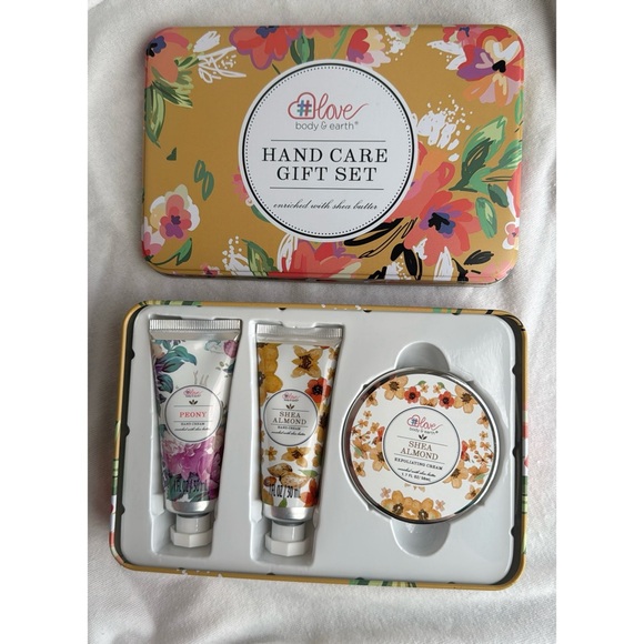 Hand Care Set - Picture 1 of 1